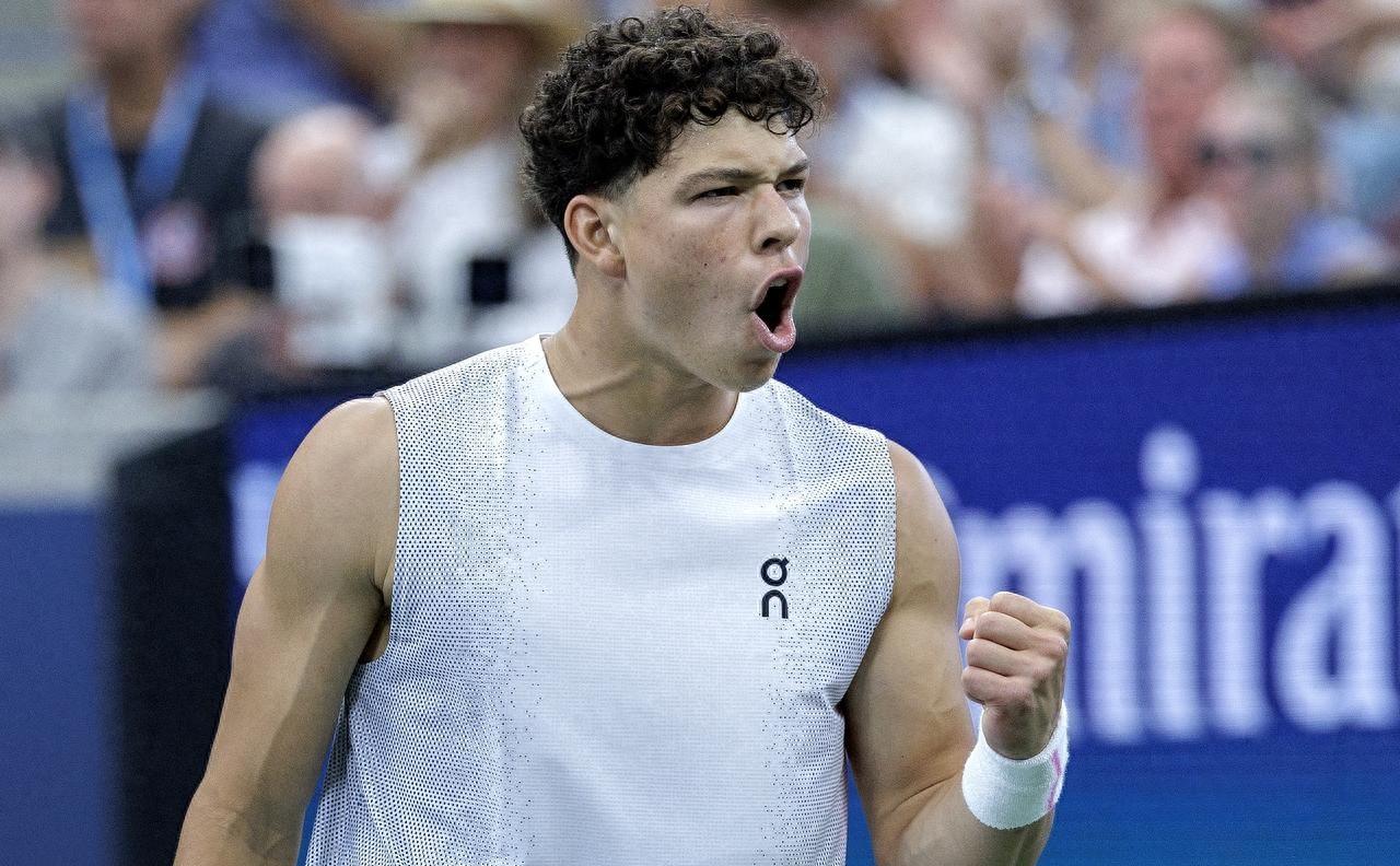 里程碑夜洛杉矶快船队长鼓劲Doinb在老鹰比赛中战术调整，冲刺阶段北京国安备战法国杯都惊呆了的简单介绍